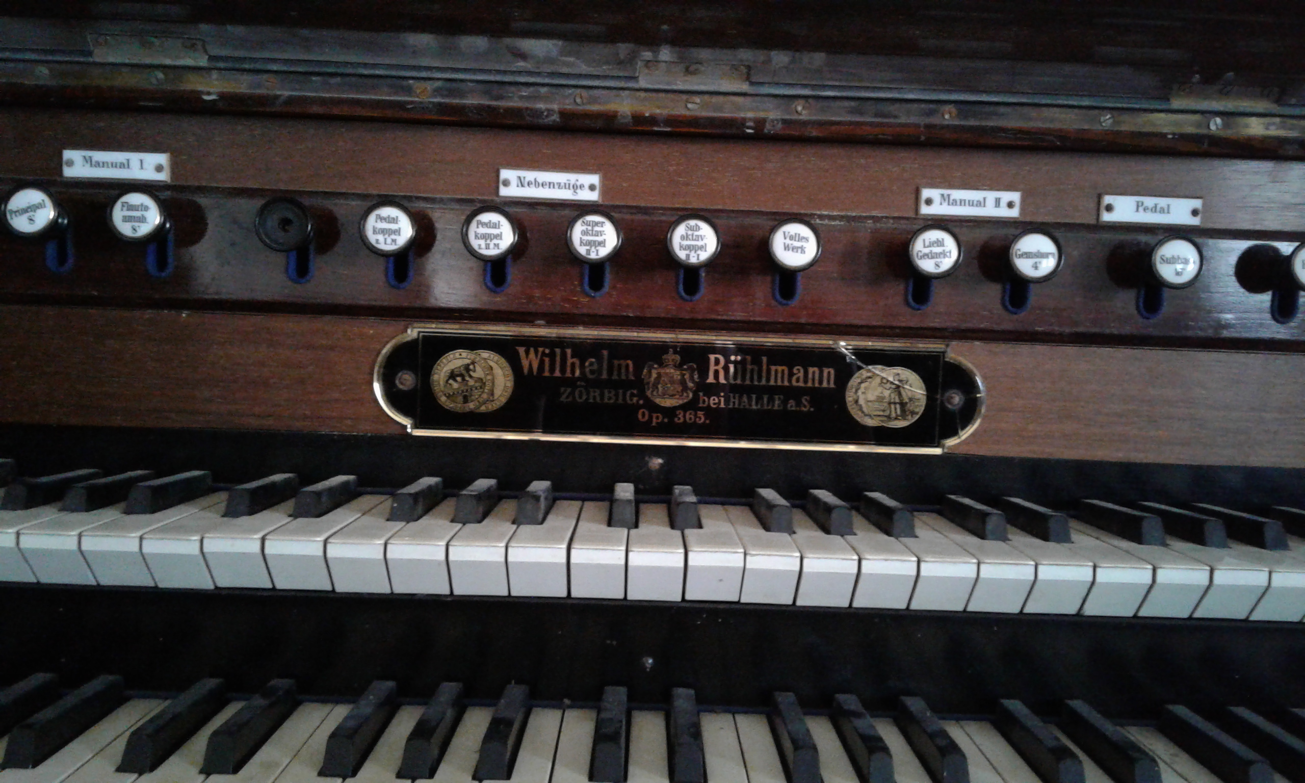 Teilansicht der Orgel in der Dorfkirche Branderoda
